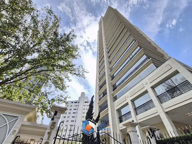 Cobertura / Penthouse com 723m² 4 quartos e 8 banheiros, à venda, no bairro Vila Suzana em São Paulo