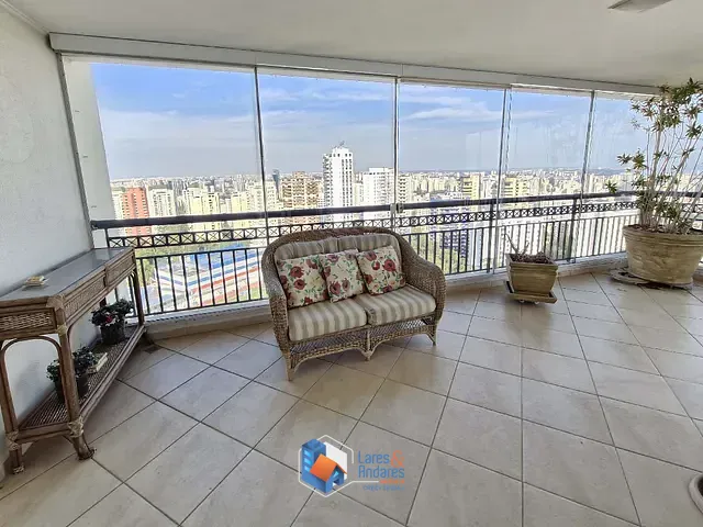 Cobertura / Penthouse com 723m² 4 quartos e 8 banheiros, à venda, no bairro Vila Suzana em São Paulo