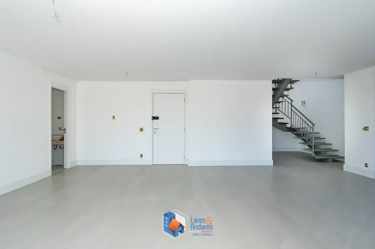 Cobertura, 3 quartos, 299 m² - Foto 2