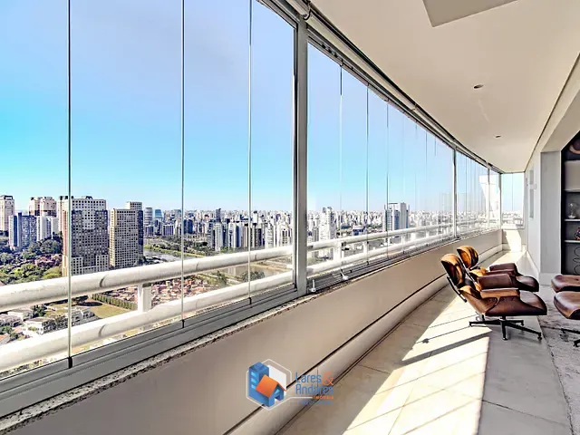 Cobertura / Penthouse com 574m² 3 quartos e 5 banheiros, à venda, no bairro Real Parque em São Paulo