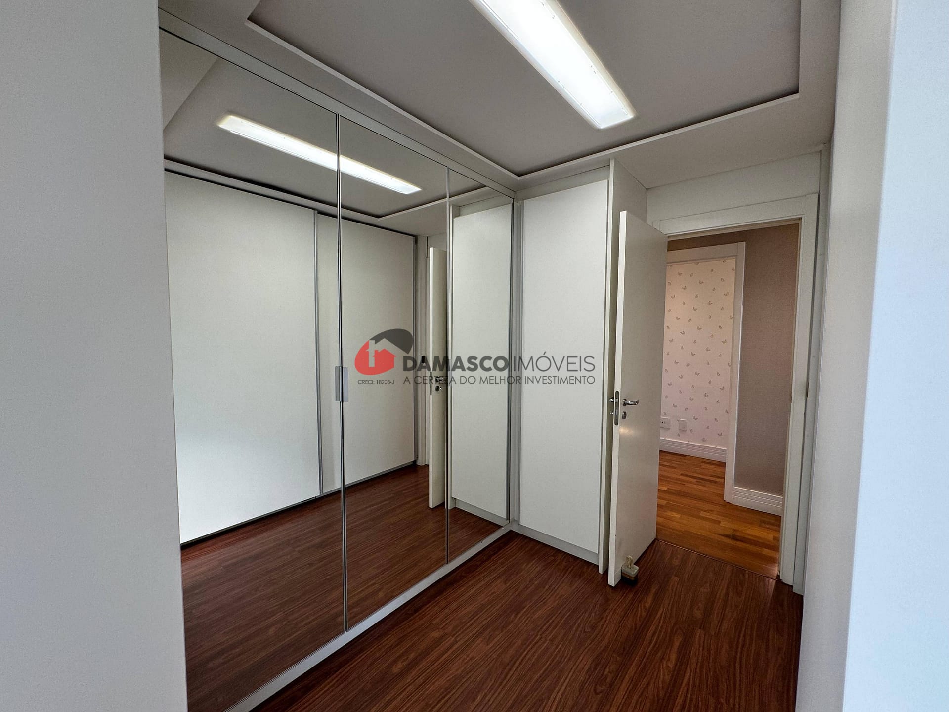Cobertura à venda com 3 quartos, 300m² - Foto 27