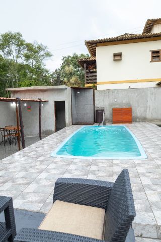 Pousada com 900m², à venda, no bairro Extensão Novo Rio das Ostras em Rio das Ostras