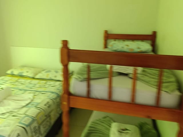 Pousada com 354m² 6 quartos e 6 banheiros, à venda, no bairro Armação em Penha