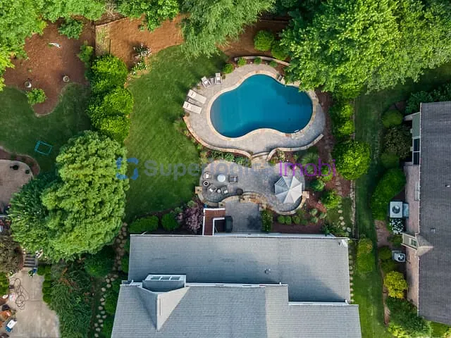Casa com 130m² 3 quartos e 3 banheiros, à venda, no bairro Vivendas do Arvoredo em Londrina