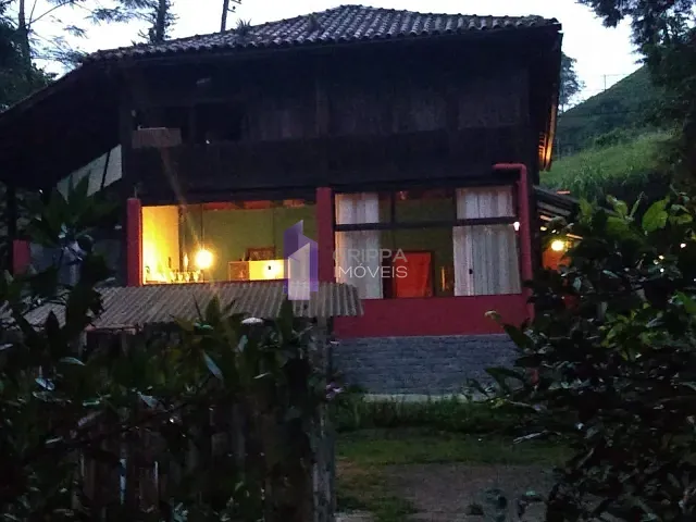 Pousada com 637m² 5 quartos e 7 banheiros, à venda, no bairro Vila de Maringá em Itatiaia