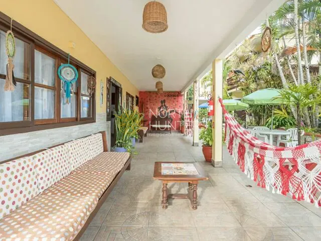 Pousada 10 quartos e 10 banheiros, à venda, no bairro Cachoeira do Bom Jesus em Florianópolis