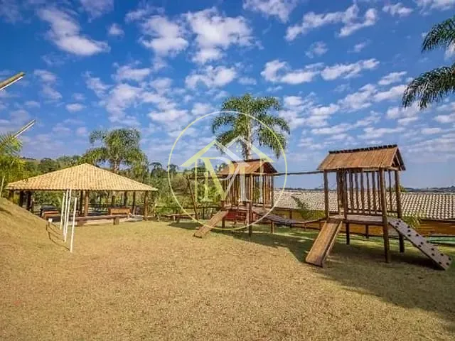 Pousada com 9000m² 8 quartos e 10 banheiros, à venda, no bairro Centro em Ibiúna