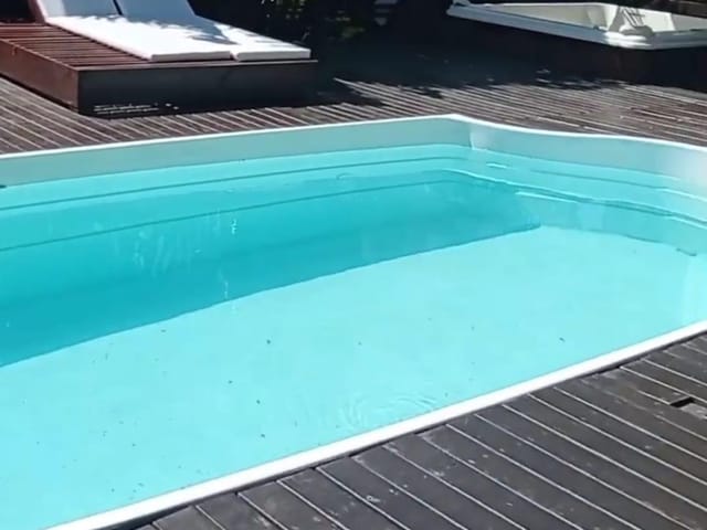 Pousada à venda, no bairro Praia do Rosa em Imbituba