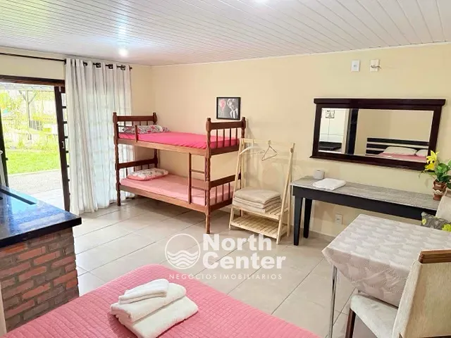 Pousada para alugar, no bairro Costeira em Balneário Barra do Sul