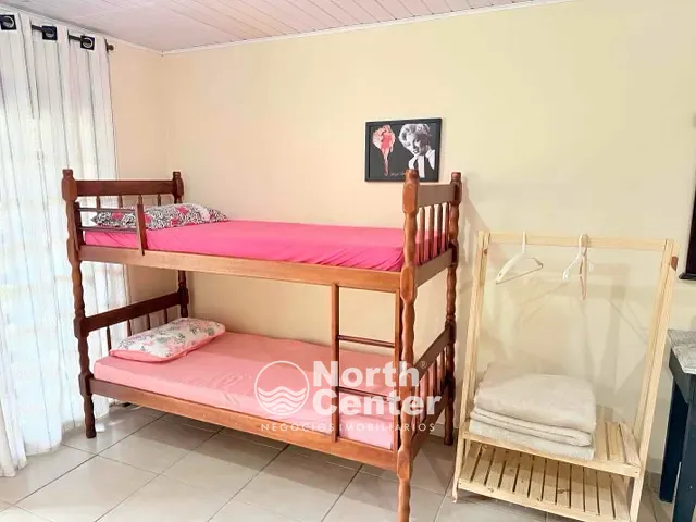 Pousada 1 quarto e 1 banheiro, para alugar, no bairro Costeira em Balneário Barra do Sul