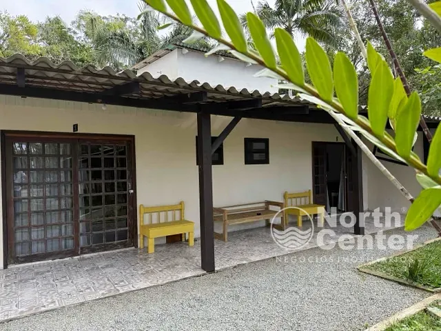 Pousada para alugar, no bairro Costeira em Balneário Barra do Sul