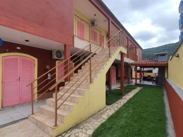 Pousada com 1000m² 19 quartos e 20 banheiros, à venda, no bairro Maranduba em Ubatuba