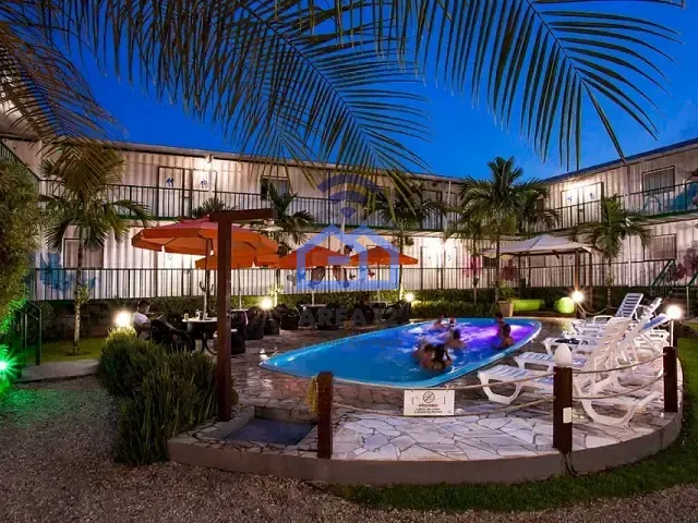 Pousada com 850m² 16 quartos e 16 banheiros, à venda, no bairro Maranduba em Ubatuba