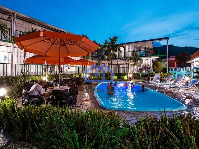 Pousada com 850m² 16 quartos e 16 banheiros, à venda, no bairro Maranduba em Ubatuba