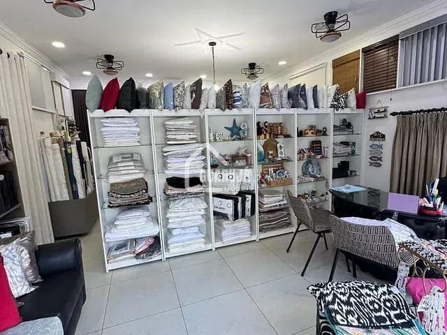 Pousada 9 quartos e 9 banheiros, à venda, no bairro Pitangueiras em Guarujá