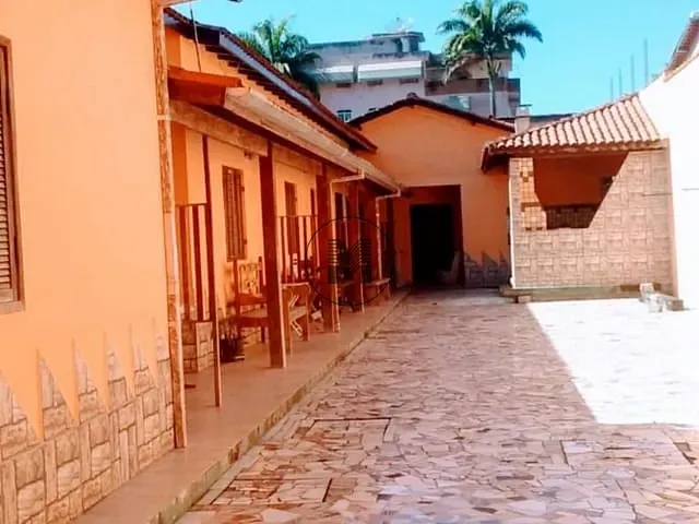 Pousada com 750m², à venda, no bairro Itaguá em Ubatuba