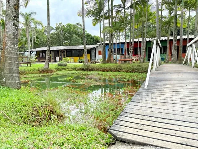 Pousada para alugar, no bairro Costeira em Balneário Barra do Sul