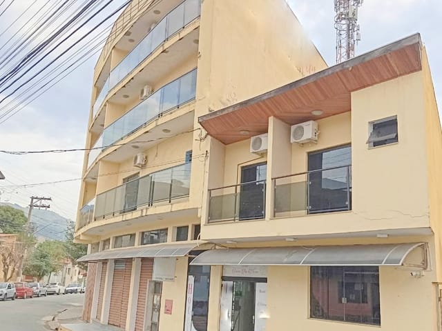 Pousada com 450m² 17 quartos e 18 banheiros, à venda, no bairro Santa Rita em Aparecida