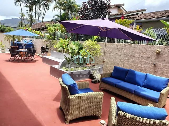 Pousada com 404m², à venda, no bairro Maresias em São Sebastião