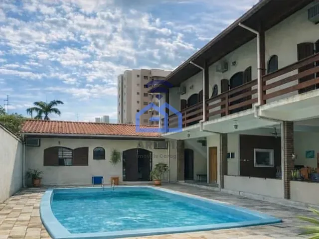 Pousada com 360m² 4 quartos e 4 banheiros, à venda, no bairro Martim de Sá em Caraguatatuba