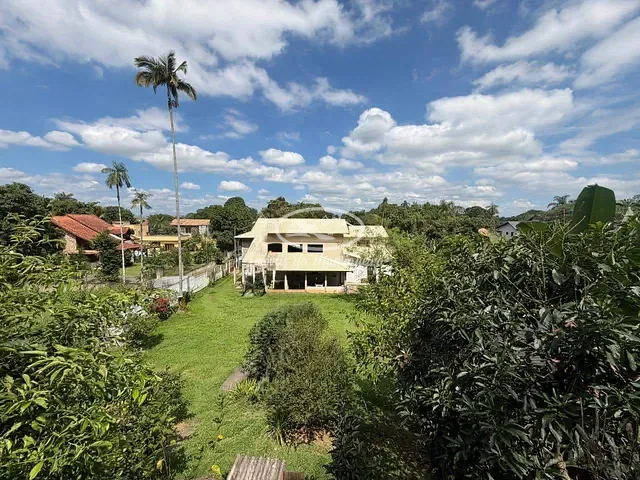 Pousada com 1336m² 11 quartos e 12 banheiros, à venda, no bairro Penedo em Itatiaia