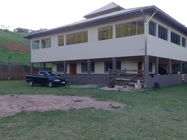 Pousada com 24000m² 4 quartos e 6 banheiros, à venda, no bairro Bairro dos Manoel em Cambuí