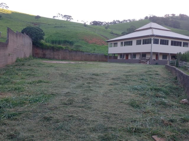 Pousada com 24000m² 4 quartos e 6 banheiros, à venda, no bairro Bairro dos Manoel em Cambuí