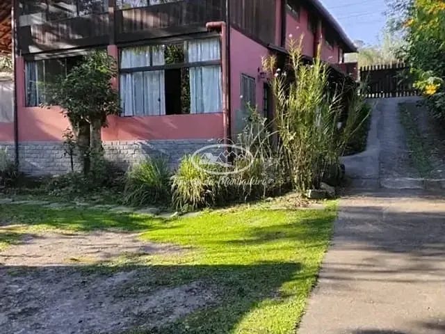 Pousada com 638m² 5 quartos e 6 banheiros, à venda, no bairro Vila de Maringá/RJ em Itatiaia