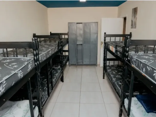Pousada à venda ou para alugar, no bairro Centro em Pindamonhangaba