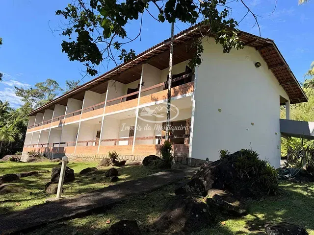 Pousada com 15830m² 16 quartos e 16 banheiros, à venda, no bairro Serrinha do Alambari (Agulhas Negras) em Resende