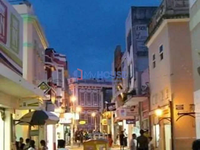 Pousada com 900m², à venda ou para alugar, no bairro Cururupe em Ilhéus