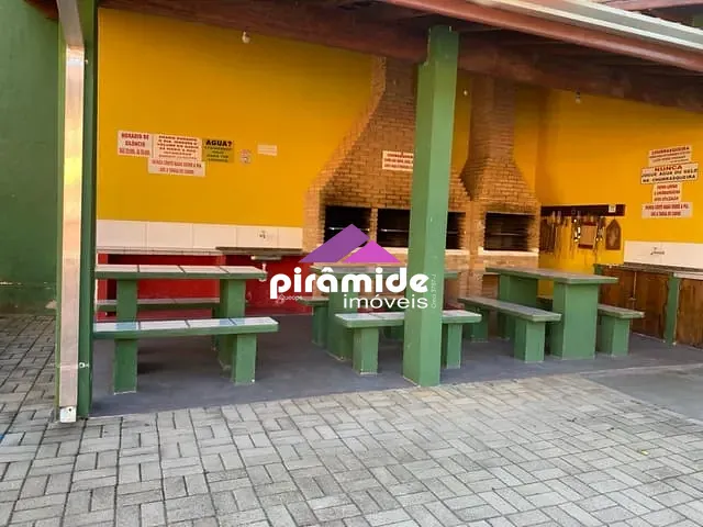 Pousada com 1640m² 17 quartos e 17 banheiros, à venda, no bairro Maranduba em Ubatuba
