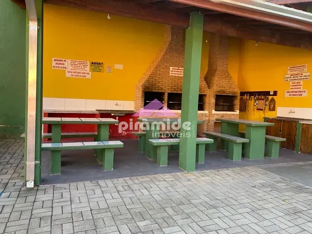 Pousada com 1640m² 17 quartos e 17 banheiros, à venda, no bairro Maranduba em Ubatuba