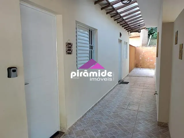 Pousada com 1600m² 8 quartos e 8 banheiros, à venda, no bairro Massaguaçu em Caraguatatuba