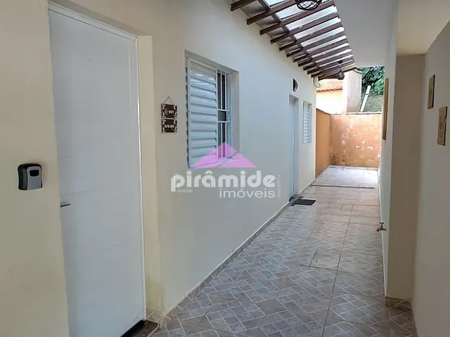Pousada com 1600m² 8 quartos e 8 banheiros, à venda, no bairro Massaguaçu em Caraguatatuba