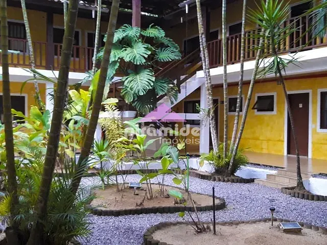 Pousada com 1550m², à venda, no bairro Lázaro (Praia Domingos Dias) em Ubatuba