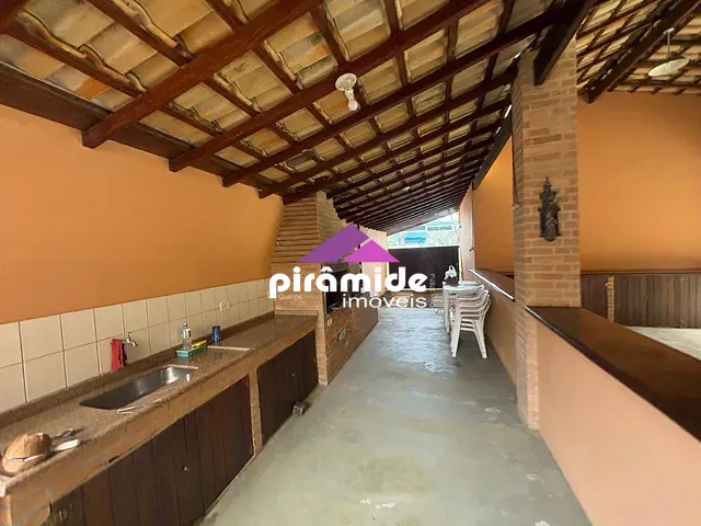 Pousada com 3000m², à venda, no bairro Massaguaçu em Caraguatatuba