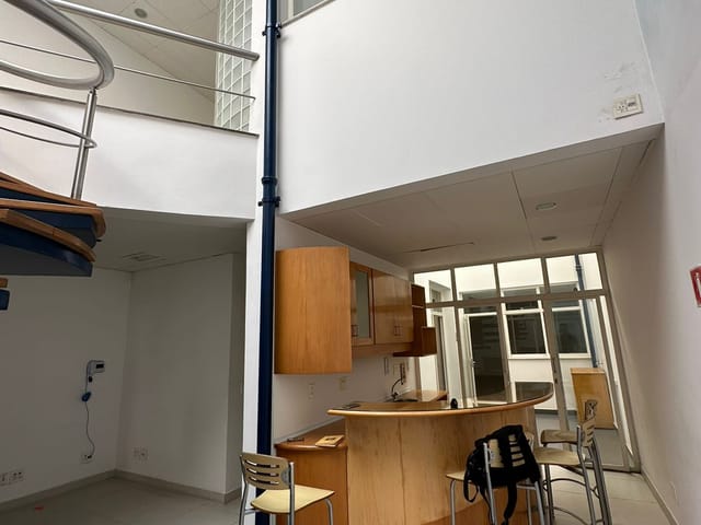 Foto do Prédio - Ampla propriedade comercial de 299m² para locação e venda na Vila Clementino, São Paulo - SP | Austin Administradora