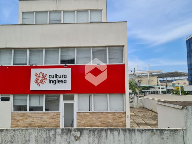 Prédio com 1258m², para alugar, no bairro Jacarepaguá em Rio de Janeiro