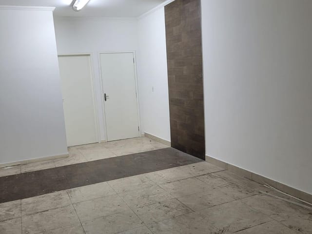 Prédio à venda ou para alugar, no bairro Parque João Ramalho em Santo André