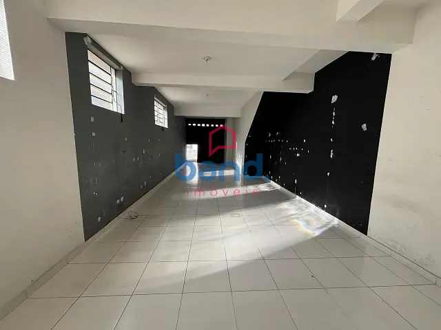 Prédio para alugar, no bairro Centro em Porto Feliz
