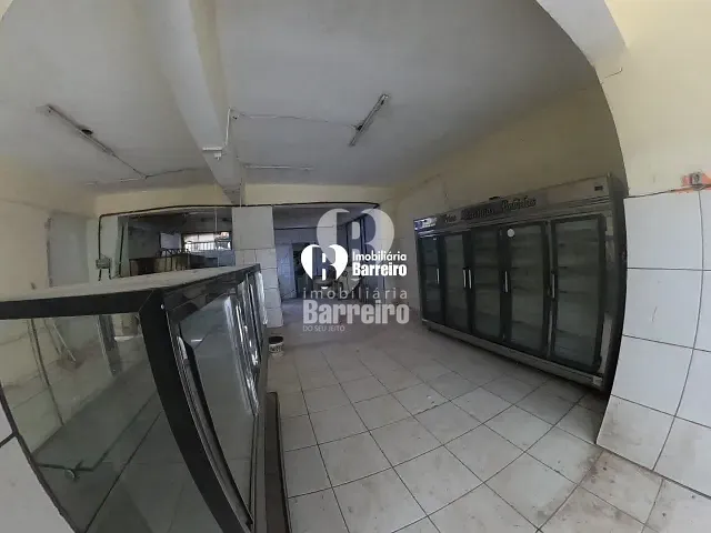 Prédio com 650m², à venda, no bairro Perobas em Contagem
