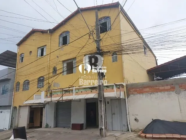 Prédio com 650m², à venda, no bairro Perobas em Contagem
