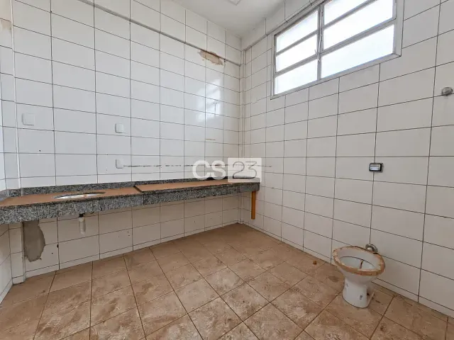 Prédio com 1500m², para alugar, no bairro Rodocentro em Londrina