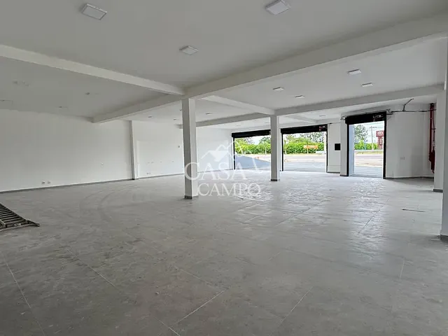 Prédio com 1450m², para alugar, no bairro Parque Industrial em Itu
