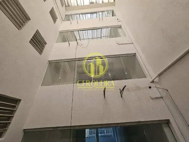 Prédio com 2100m², para alugar, no bairro República em São Paulo