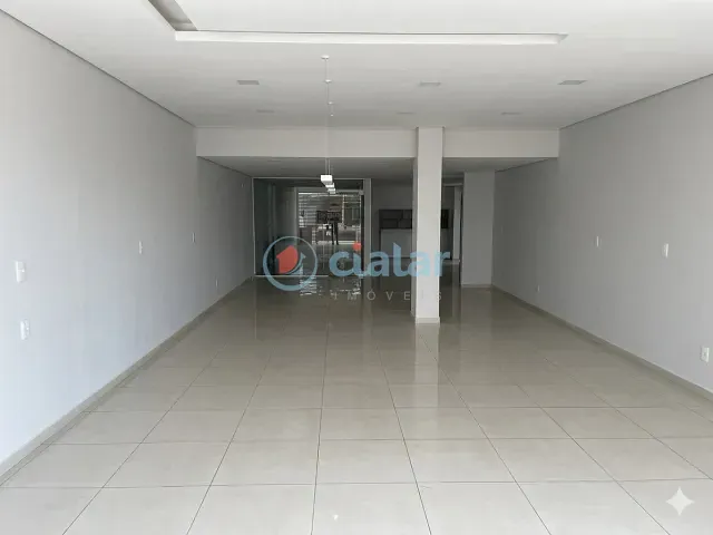 Prédio com 1435m², à venda ou para alugar, no bairro Del Castilho em Rio de Janeiro