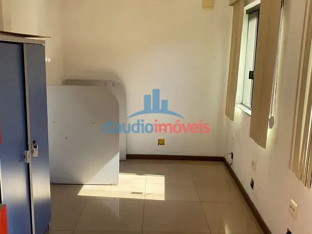 Ponto com 200m², para alugar, no bairro Vila Mury em Volta Redonda