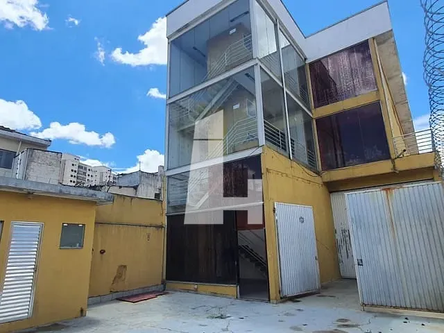 Prédio com 500m², para alugar, no bairro Vila Moreira em Guarulhos