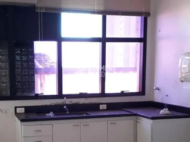 Prédio com 375m², à venda, no bairro Centro em Uberaba